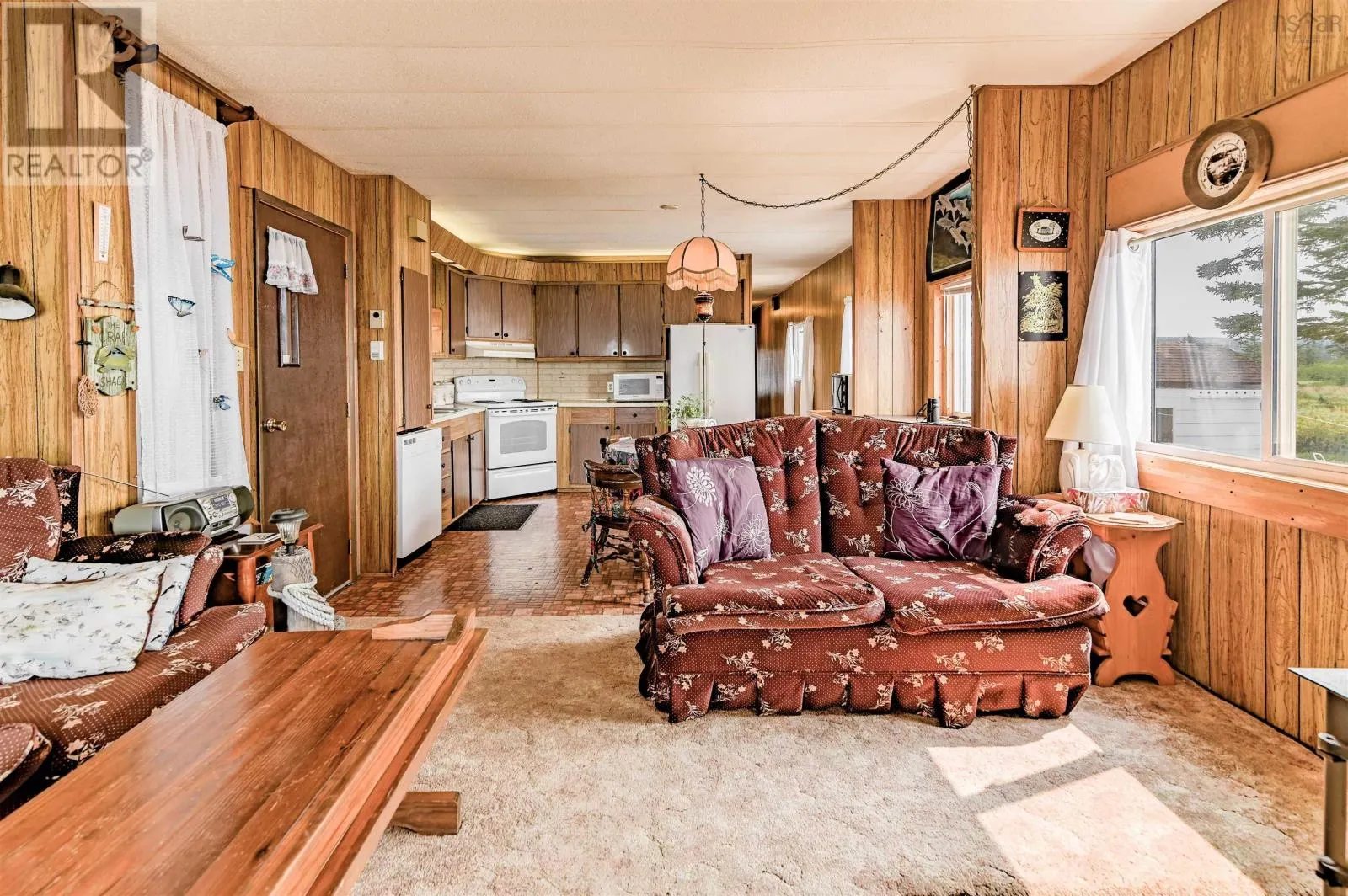 1472 Cape Split Rd Road