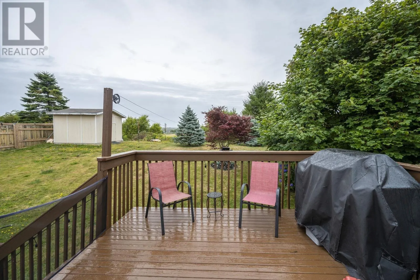 98 Vicky Crescent