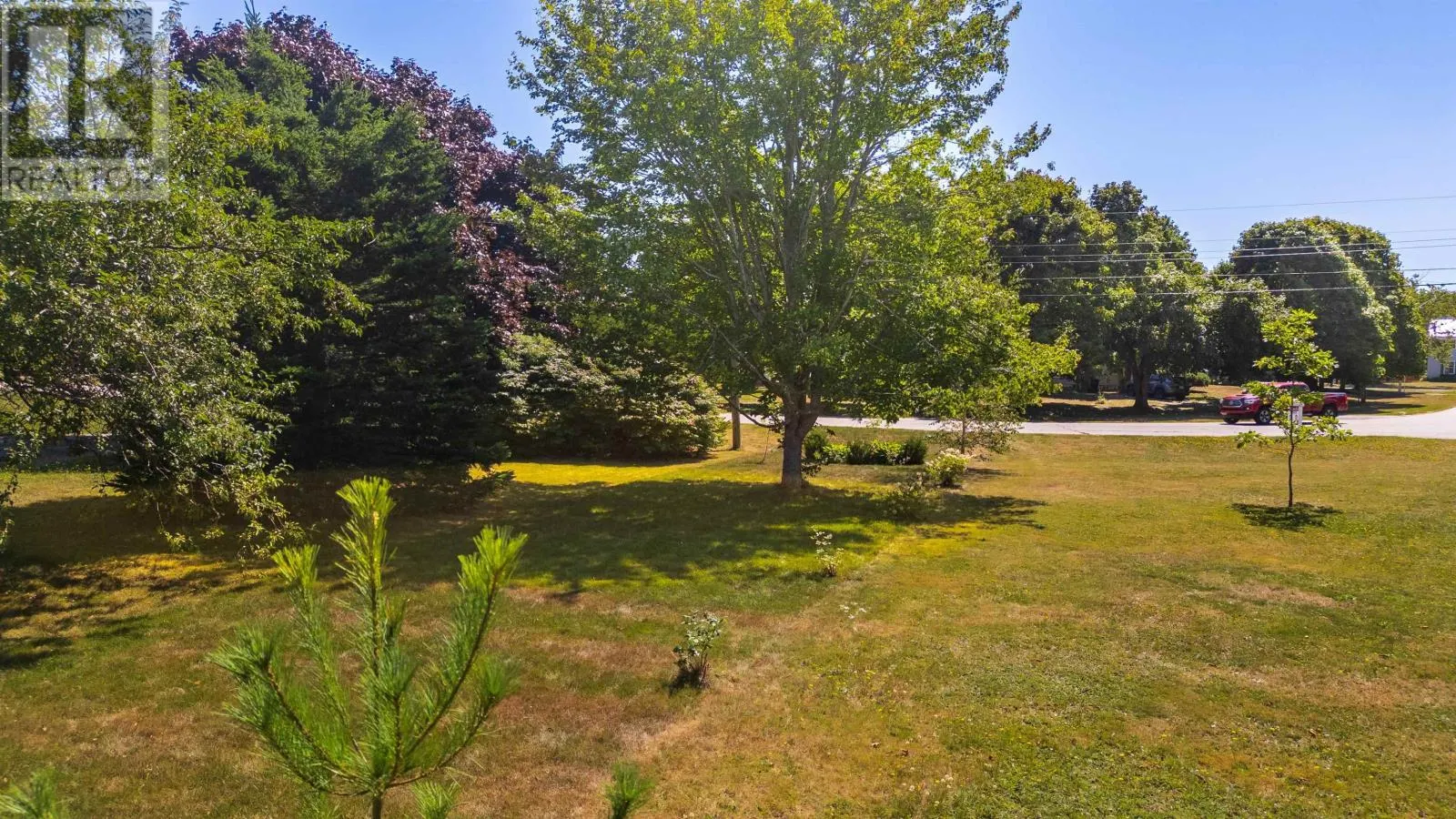 39 GARDINER Drive