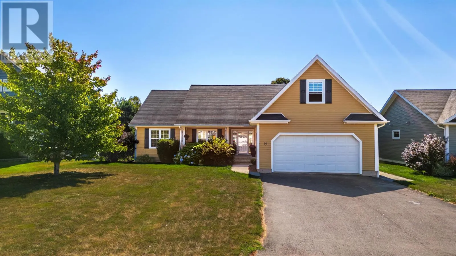 39 GARDINER Drive