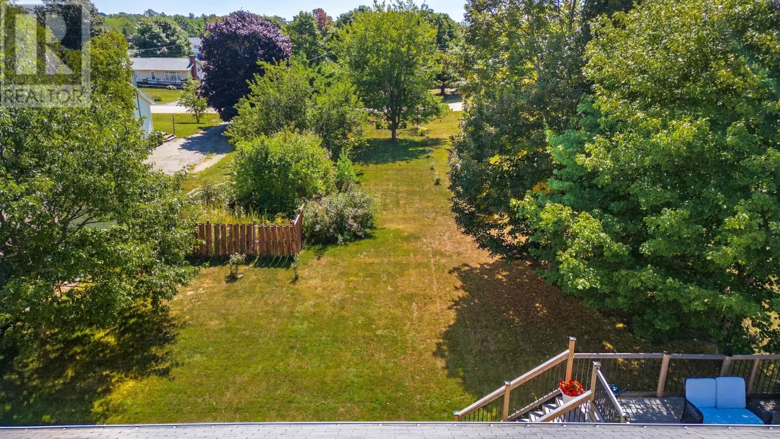 39 GARDINER Drive