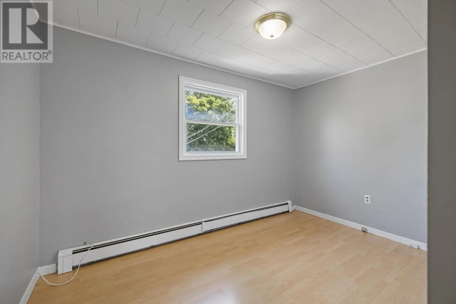10 Ralden Avenue