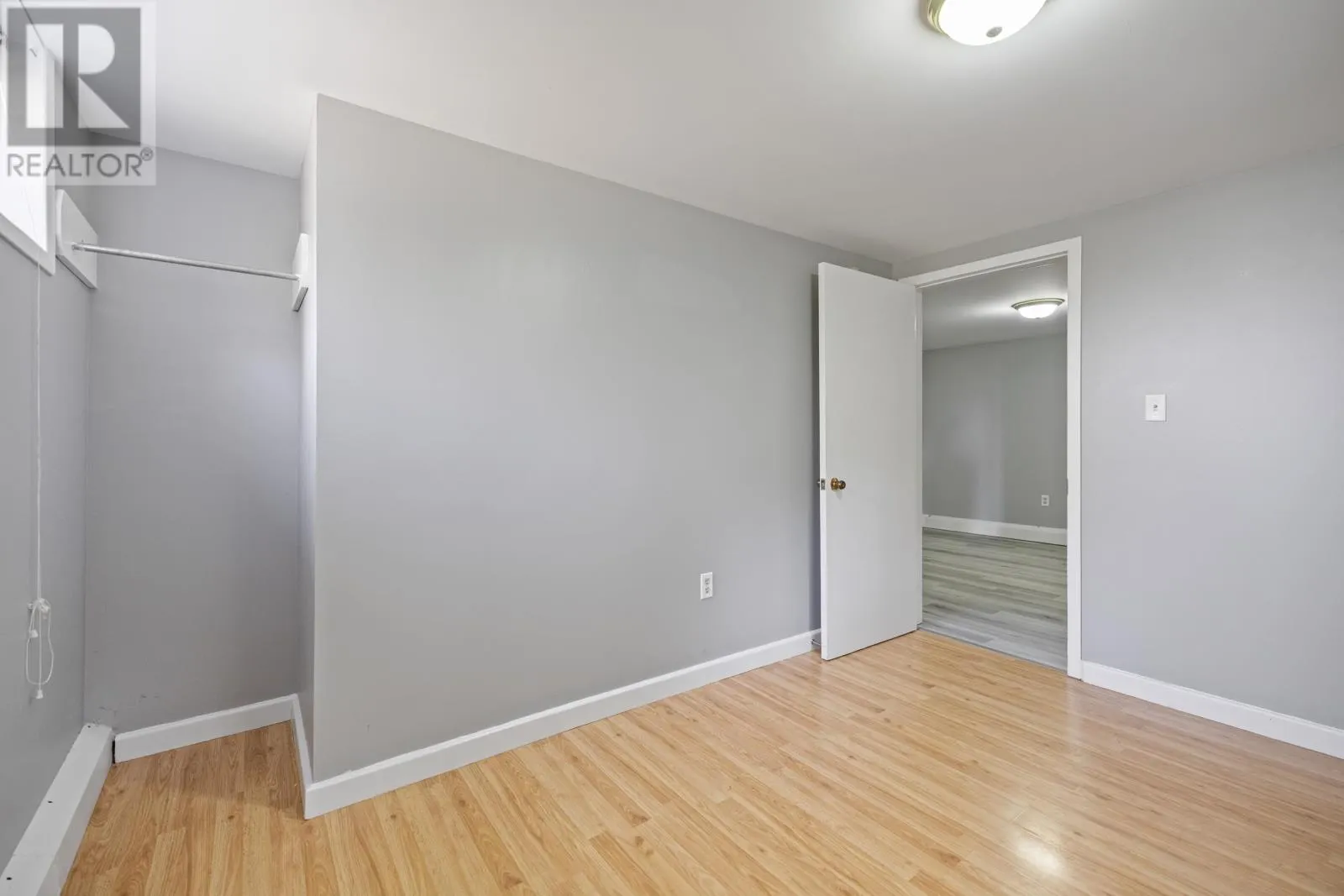 10 Ralden Avenue