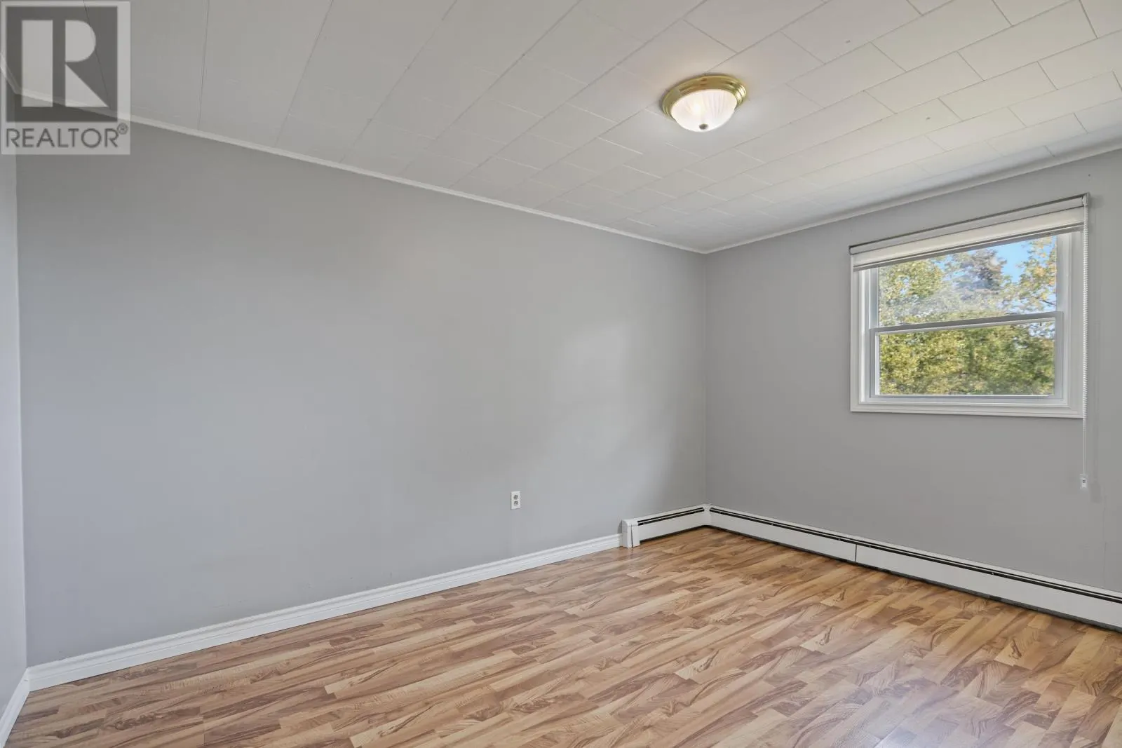 10 Ralden Avenue
