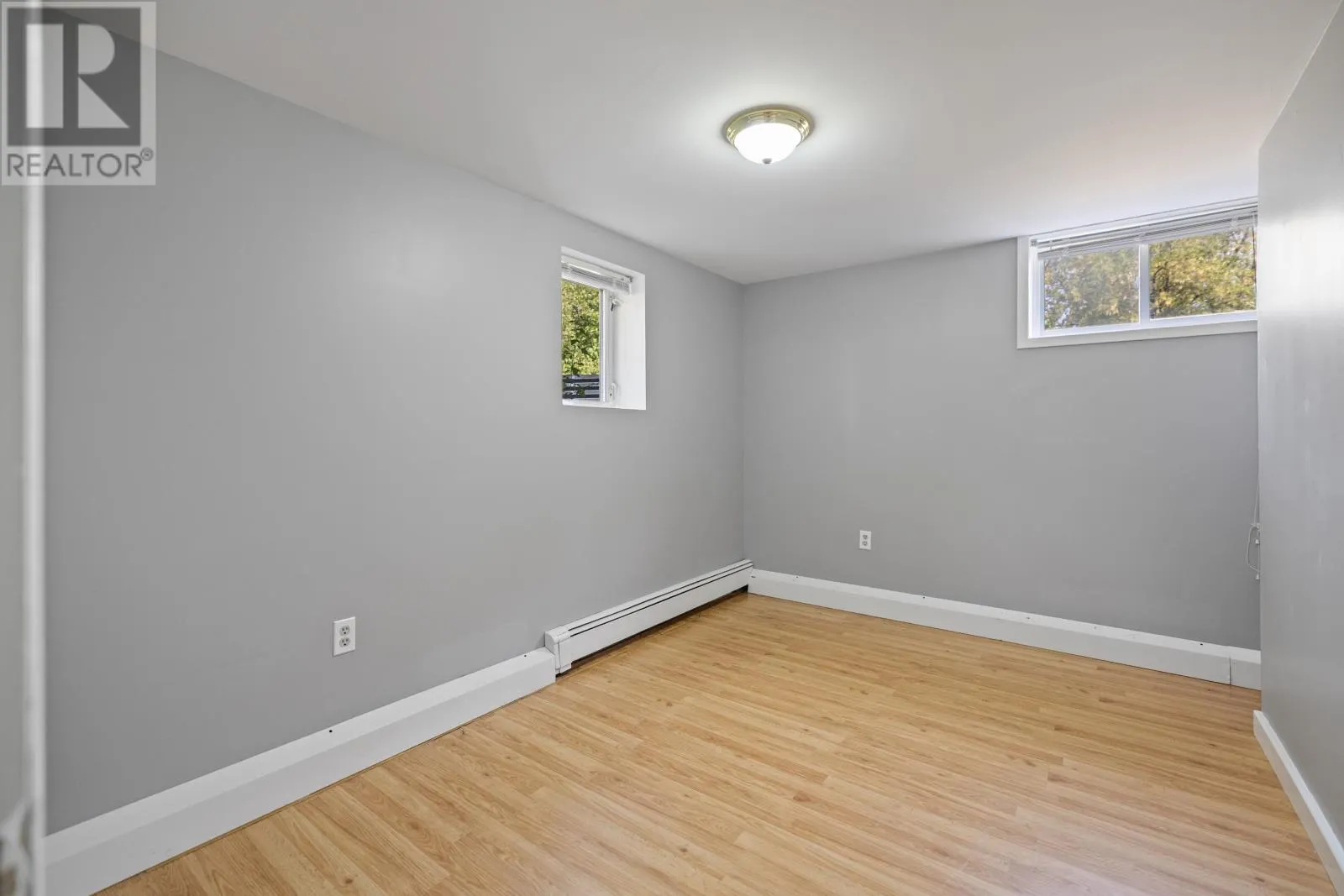 10 Ralden Avenue