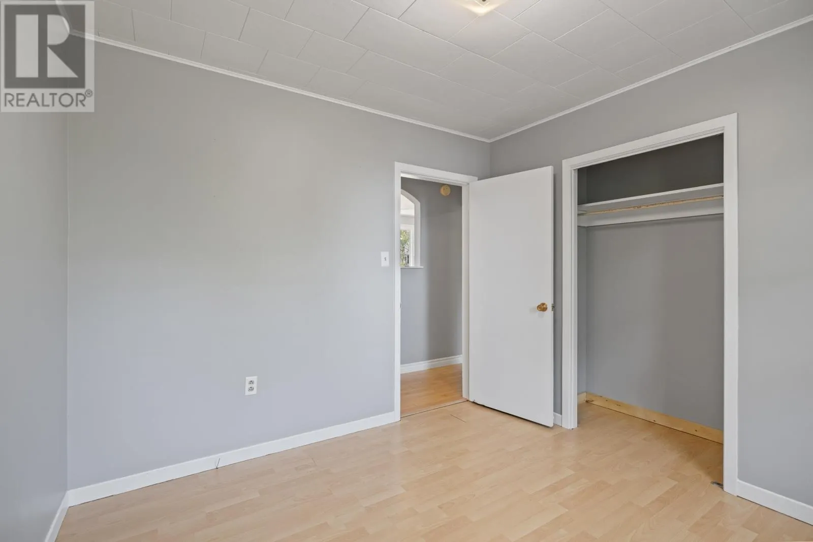 10 Ralden Avenue