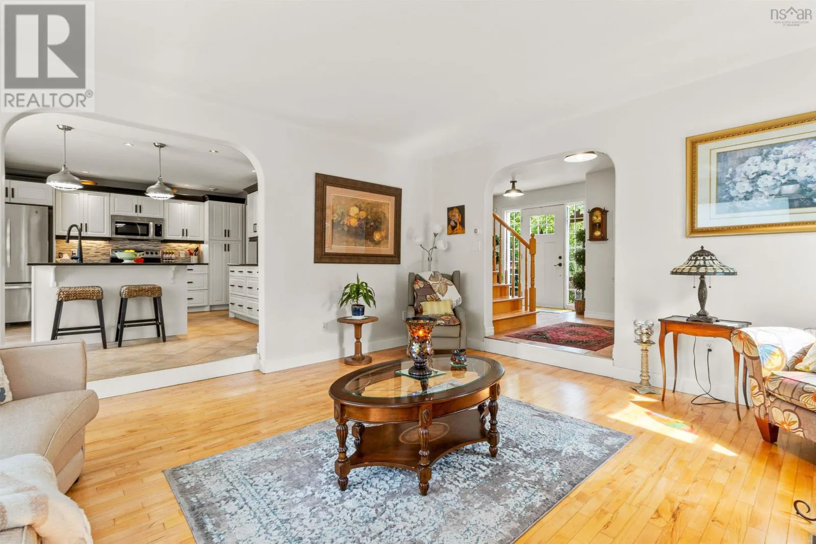 122 Honeysuckle Road