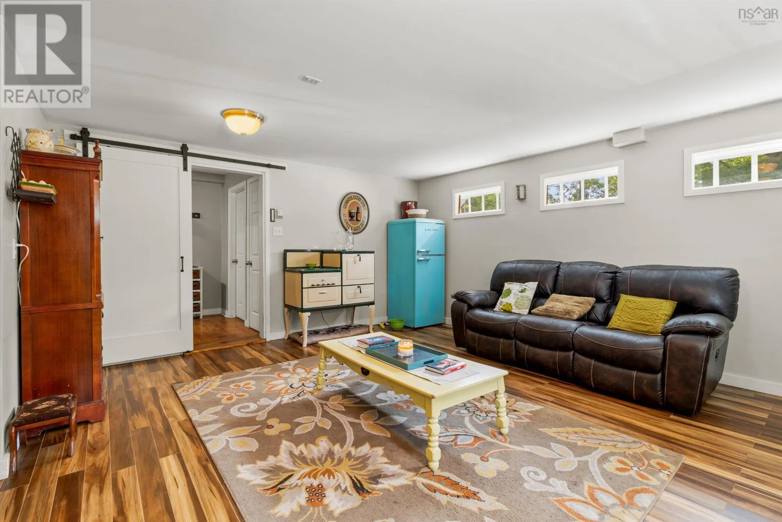 122 Honeysuckle Road