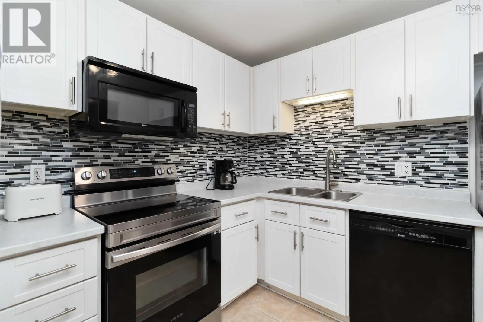 119 75 Collins Grove|The Primrose
