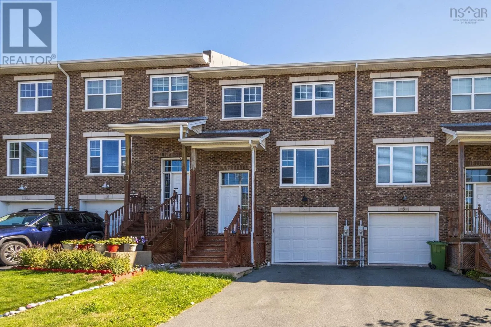 7 Collingwood Court