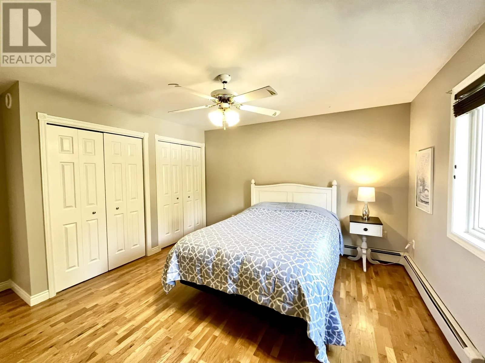 12 DOC BLANCHARD Crescent