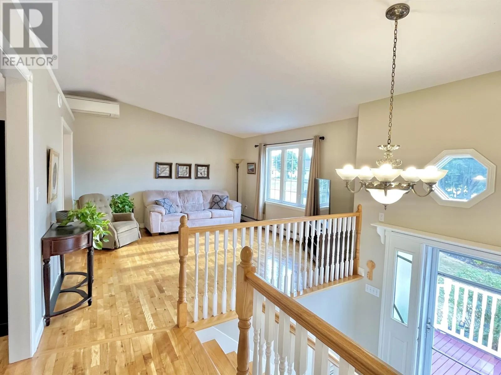 12 DOC BLANCHARD Crescent