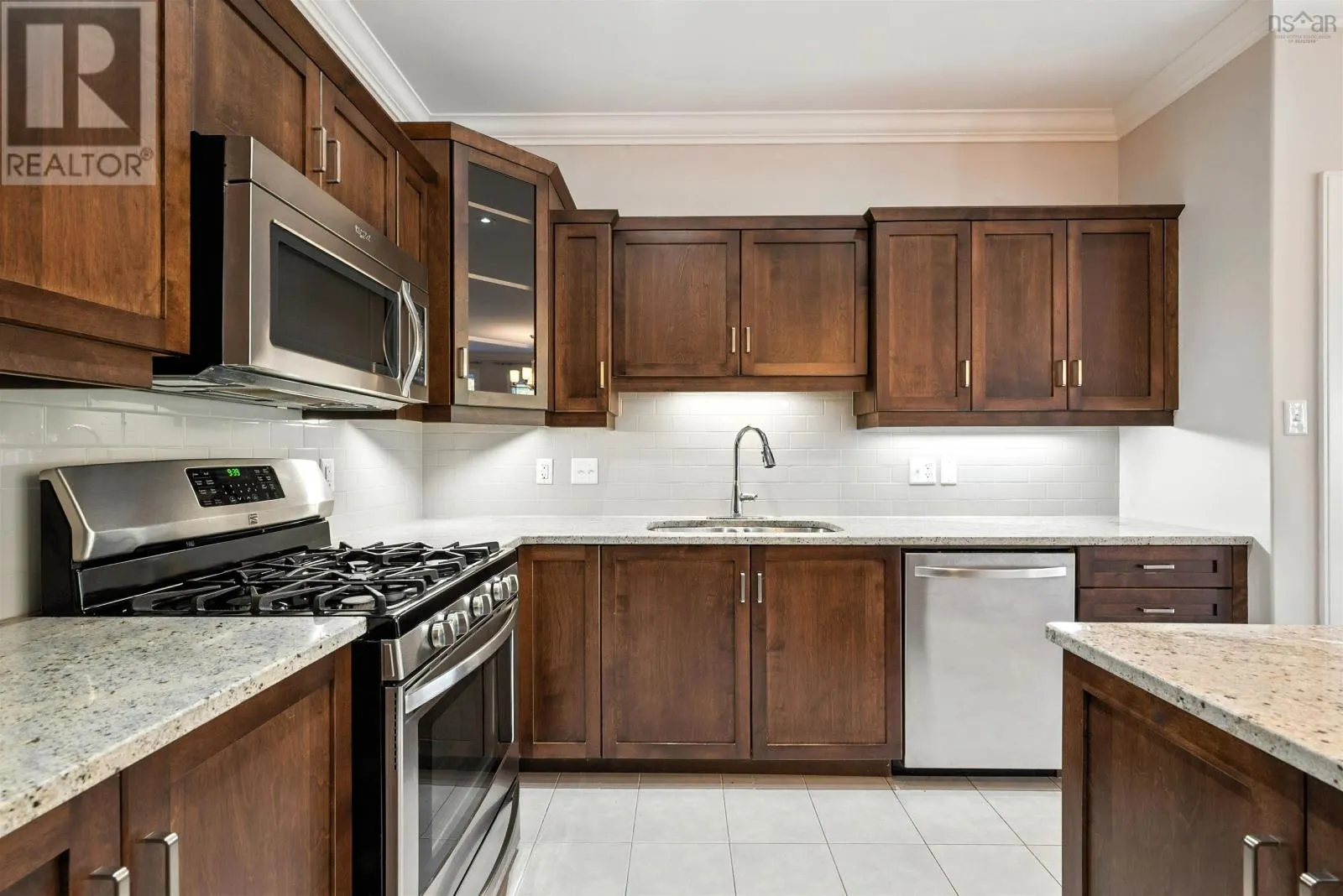 94 Larkview Terrace