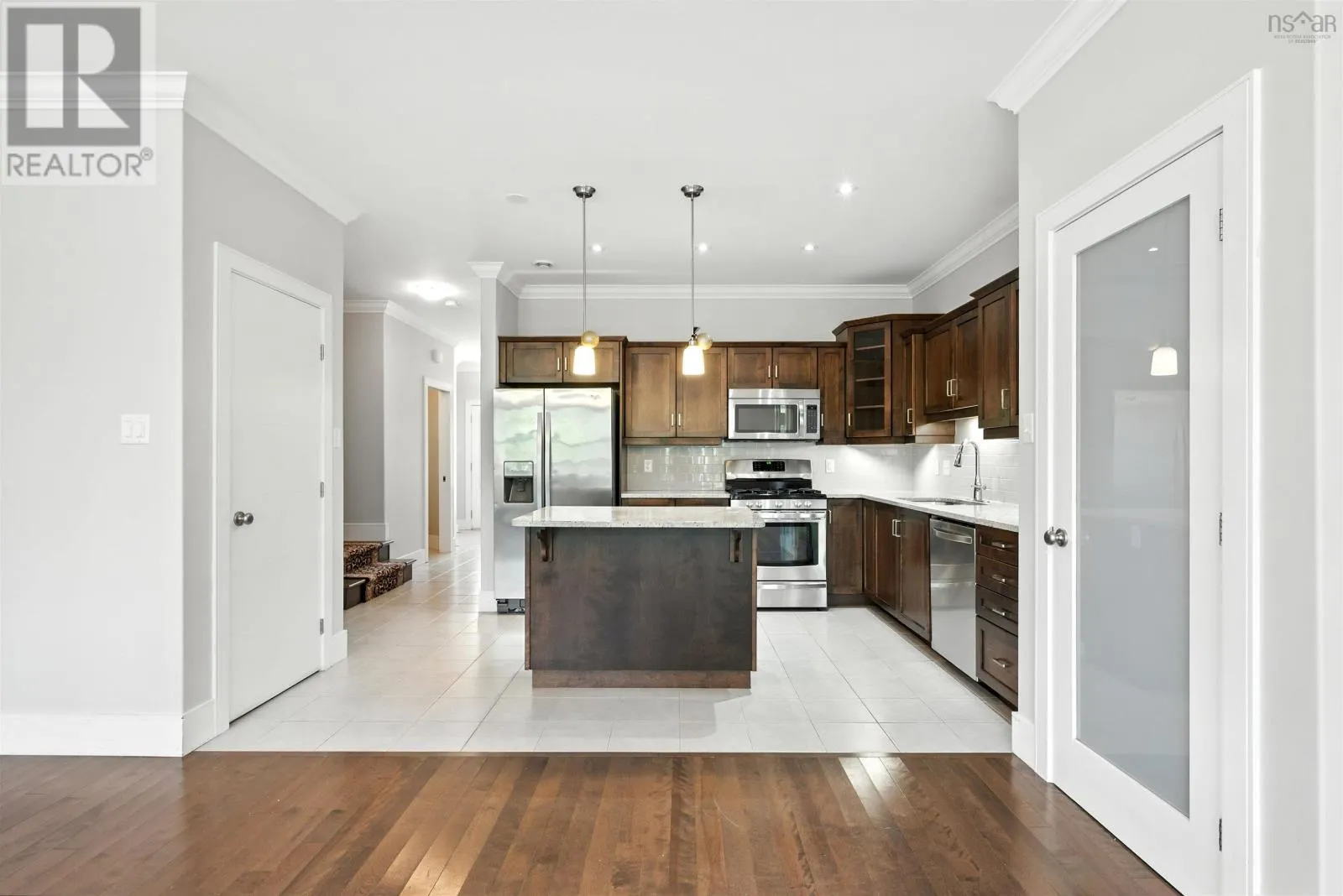 94 Larkview Terrace