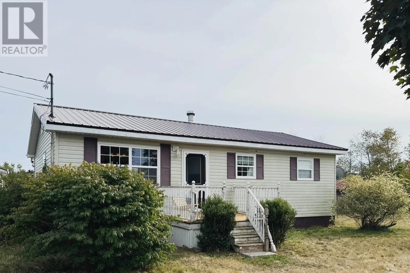 16 Maple Court