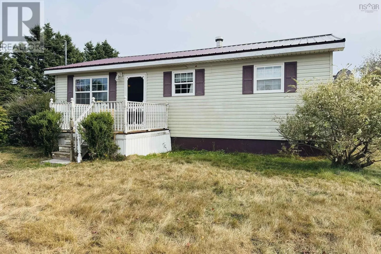 16 Maple Court