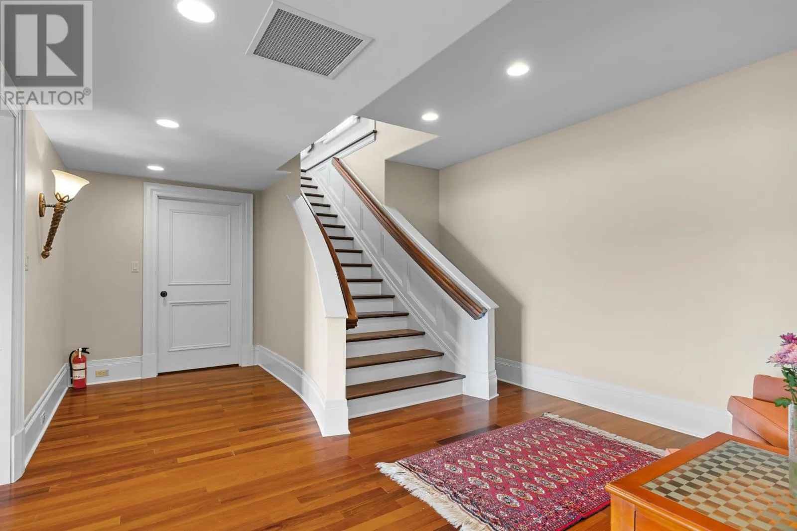 206 Alexander Drive