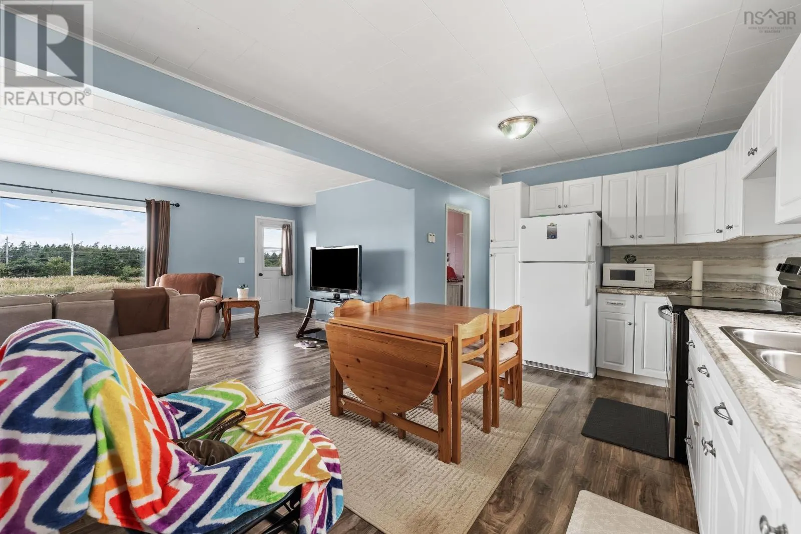 8 C Boudreau Road