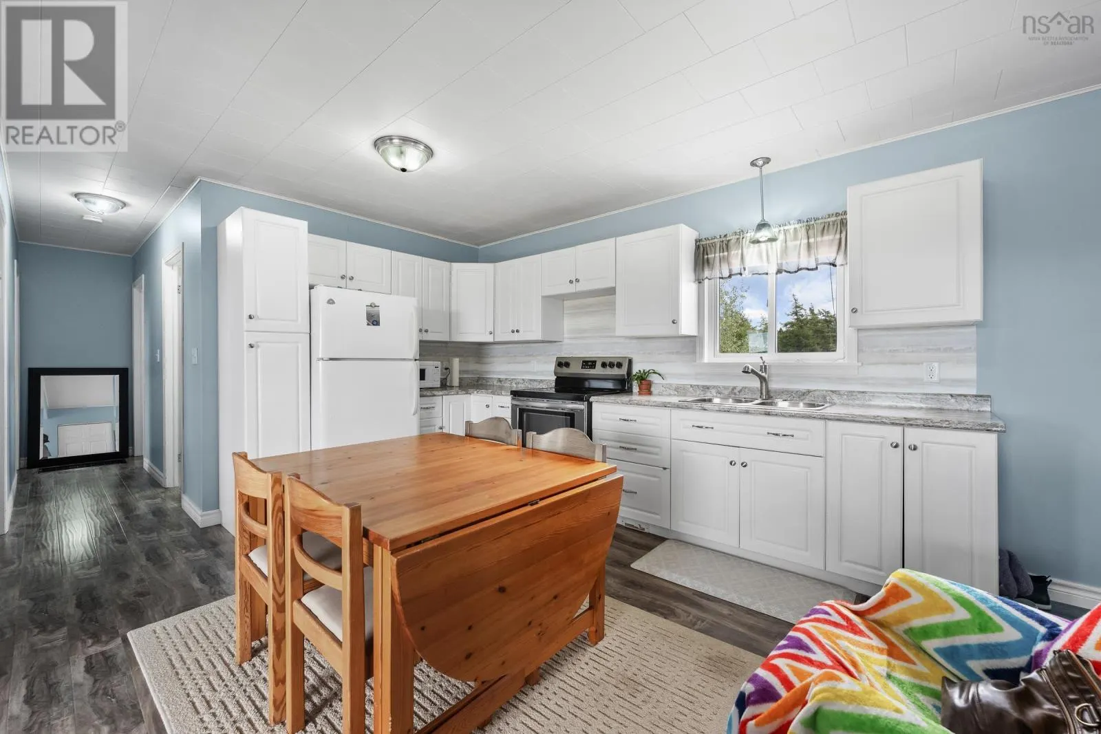 8 C Boudreau Road
