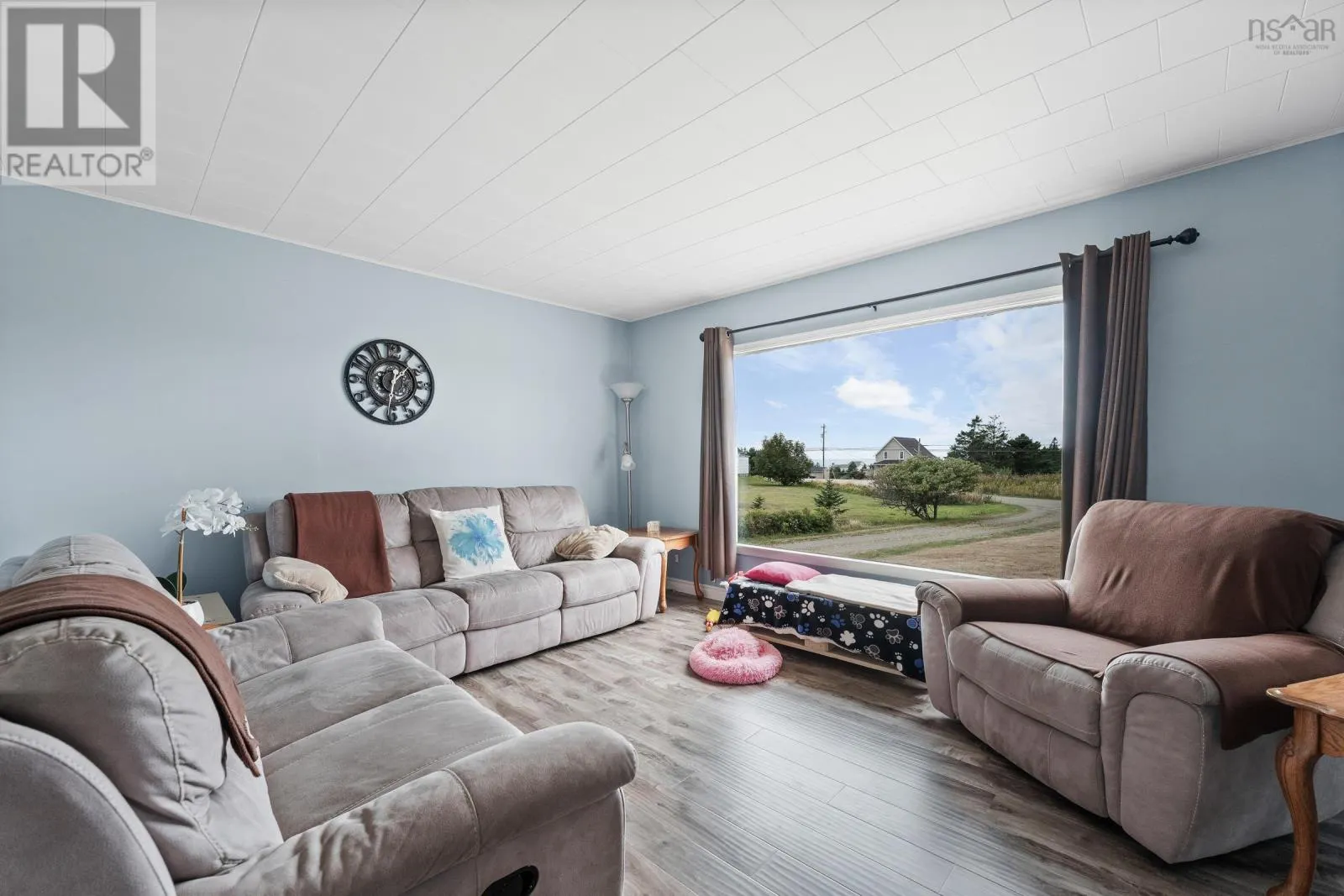 8 C Boudreau Road