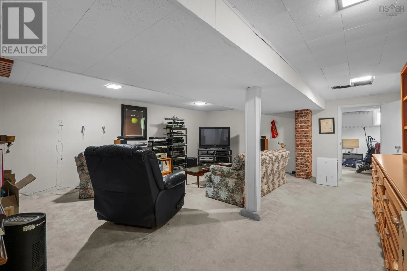 27 Fleming Drive