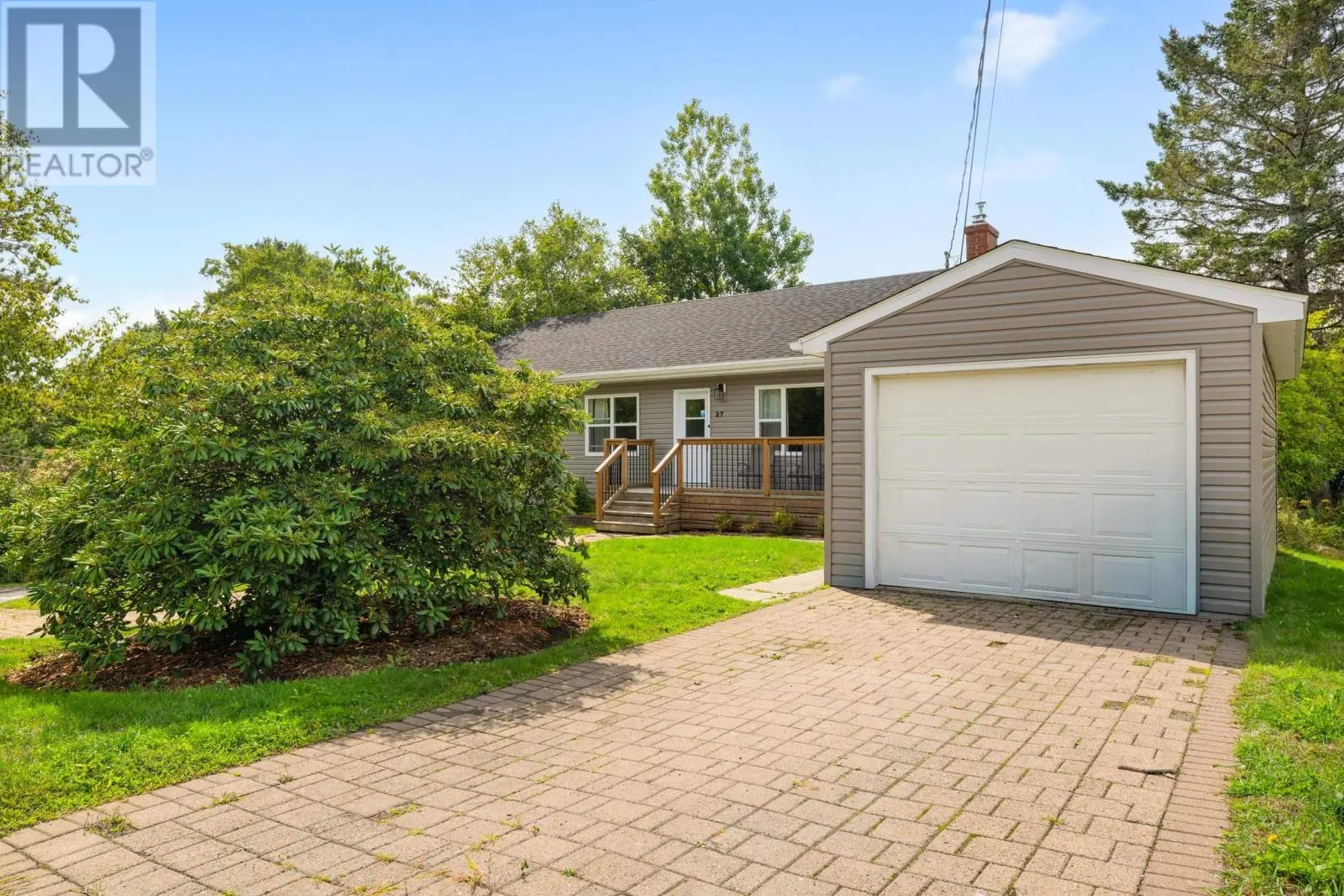 27 Fleming Drive