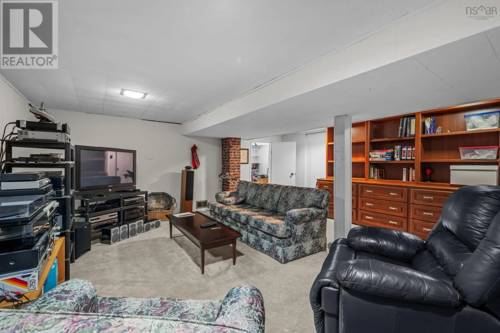 27 Fleming Drive