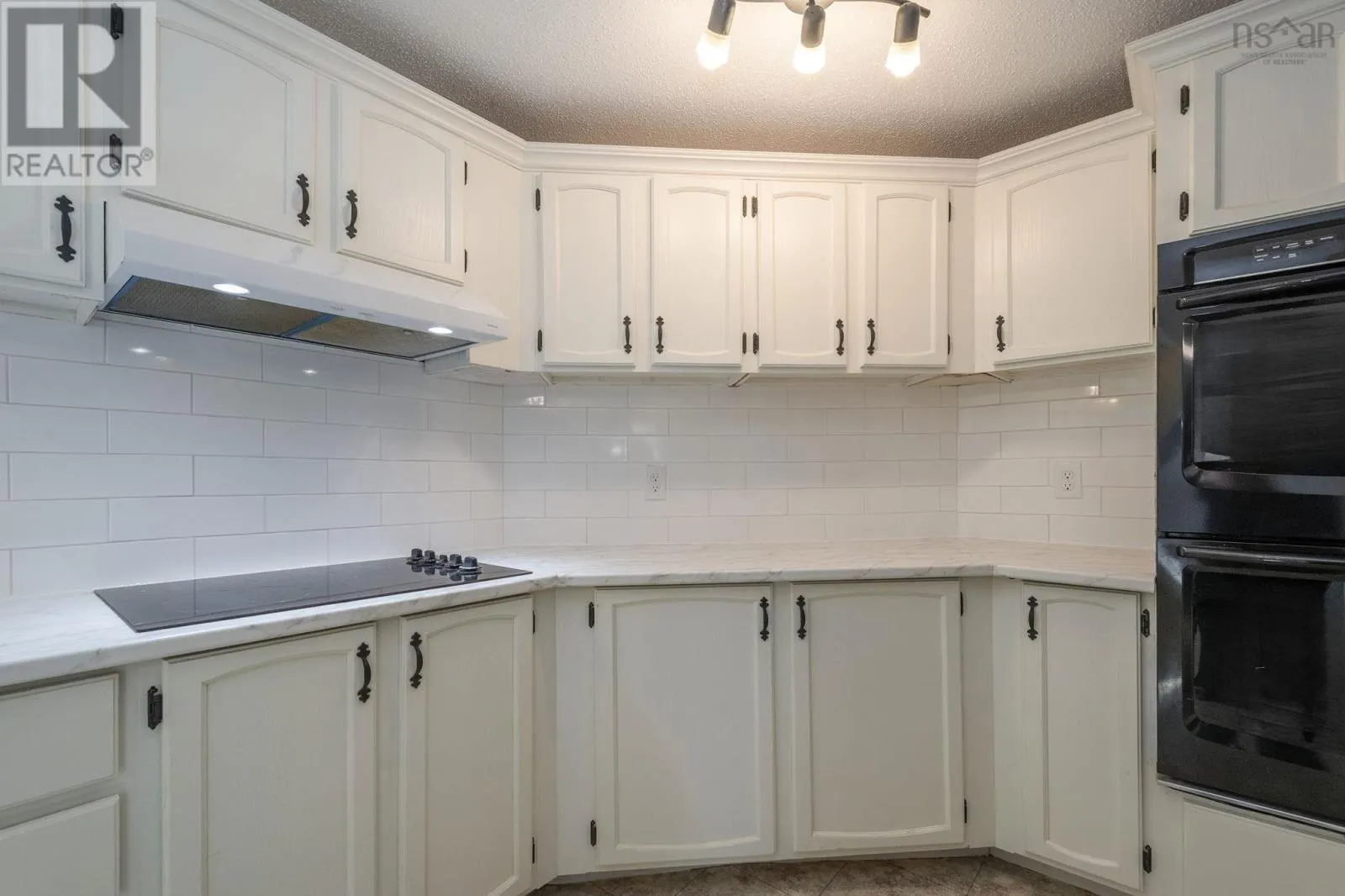 31 Pinecrest Drive