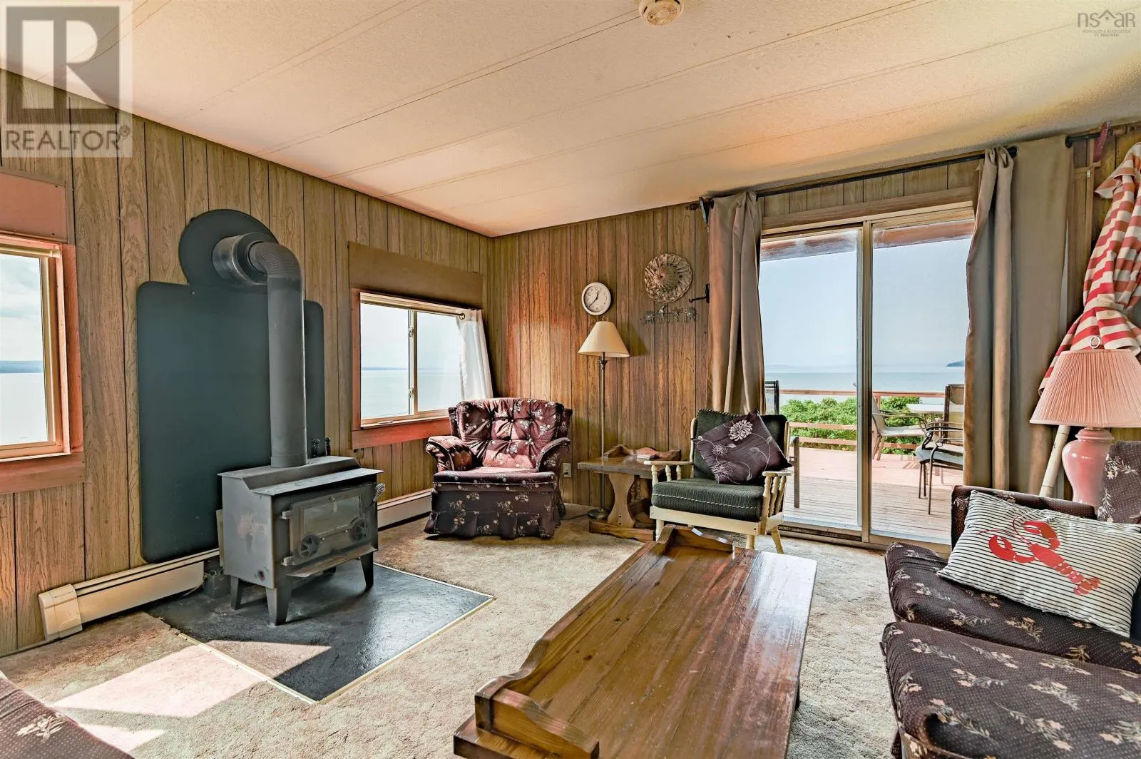 1472 Cape Split Rd
