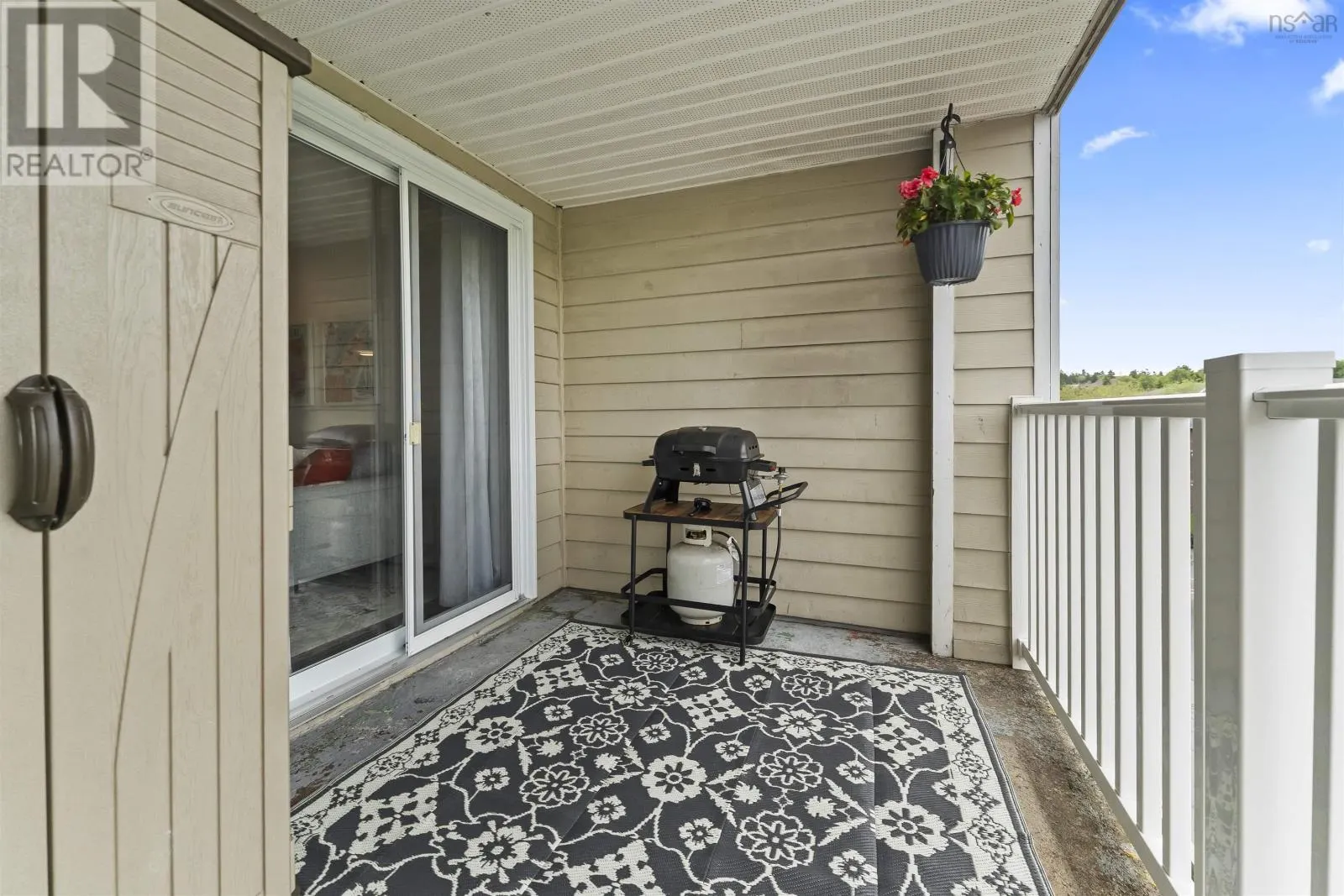 412 15 Langbrae Drive