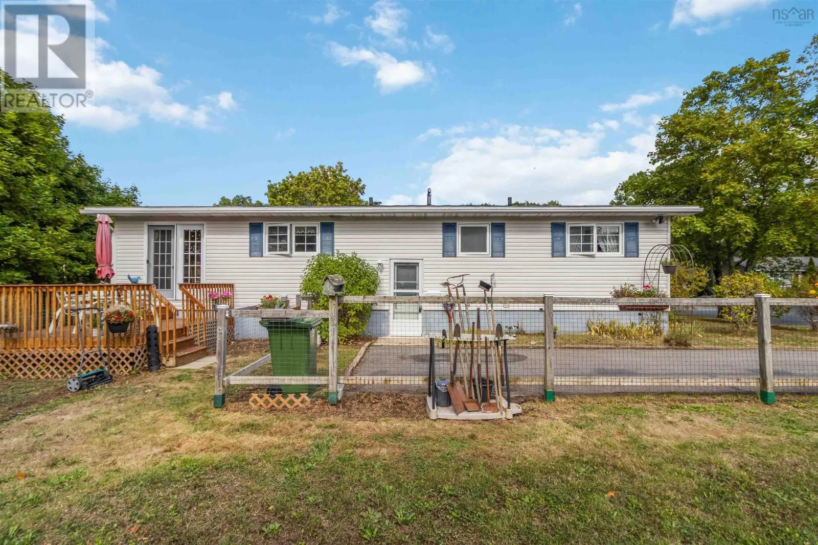 14 BENNETT Avenue