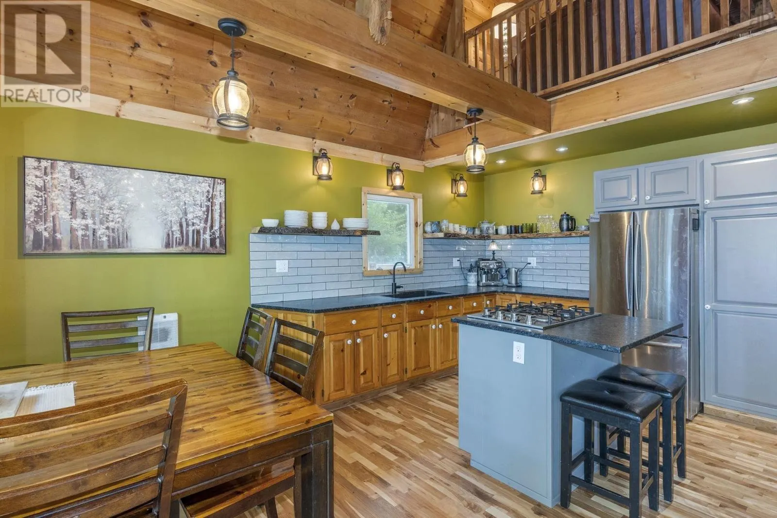 120 Lakeside Drive