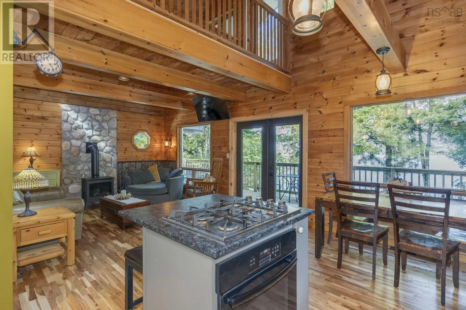 120 Lakeside Drive