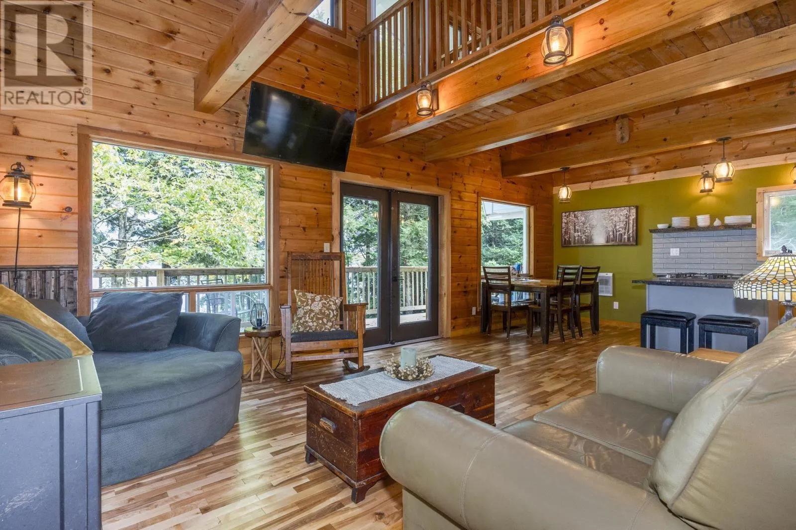 120 Lakeside Drive