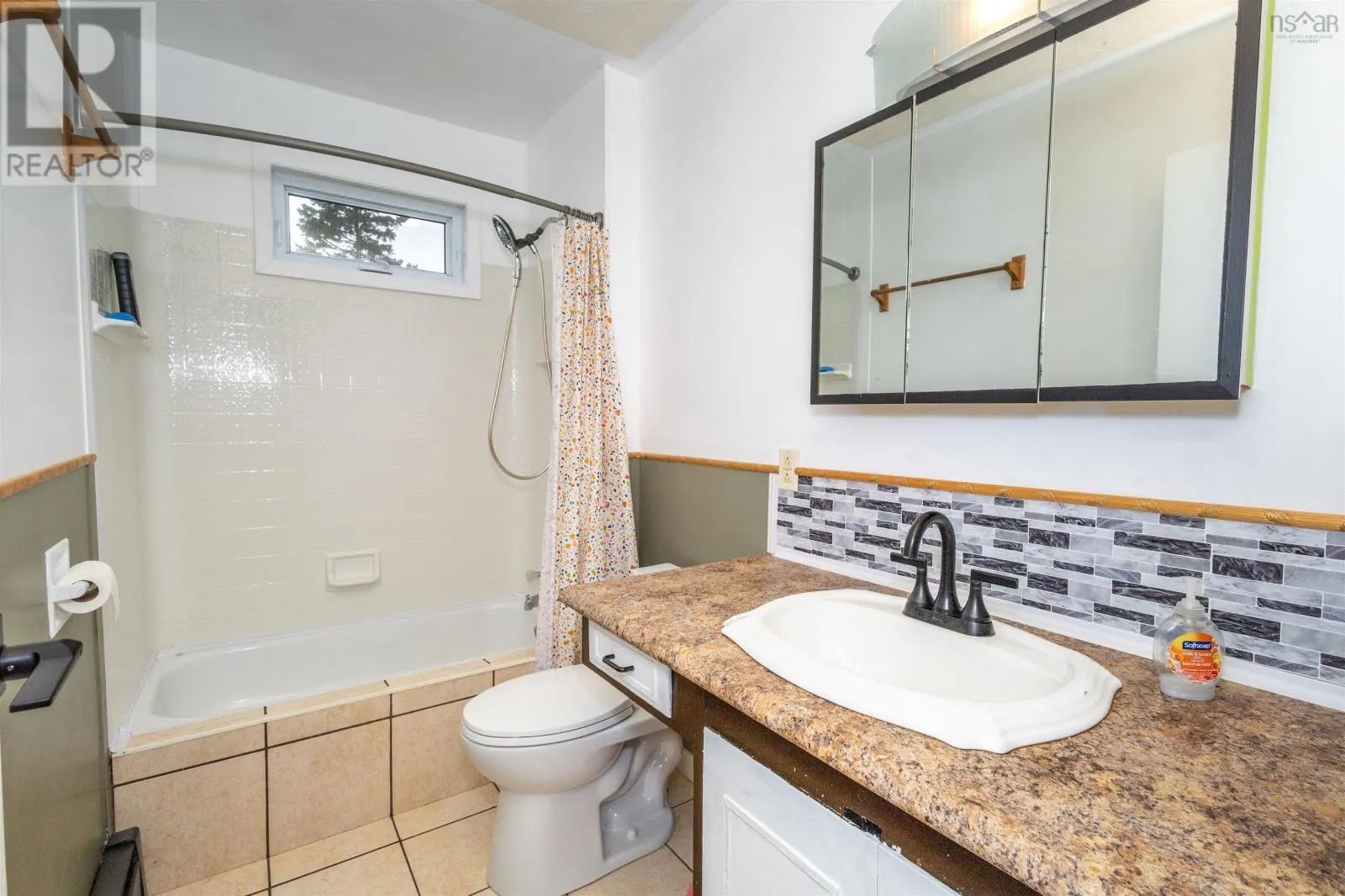 2339 New Waterford Highway