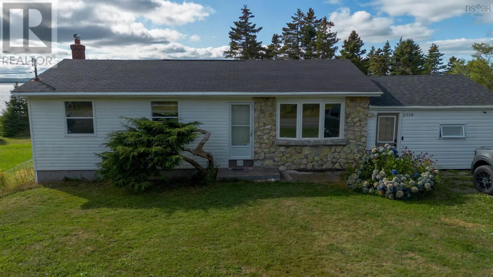 2339 New Waterford Highway