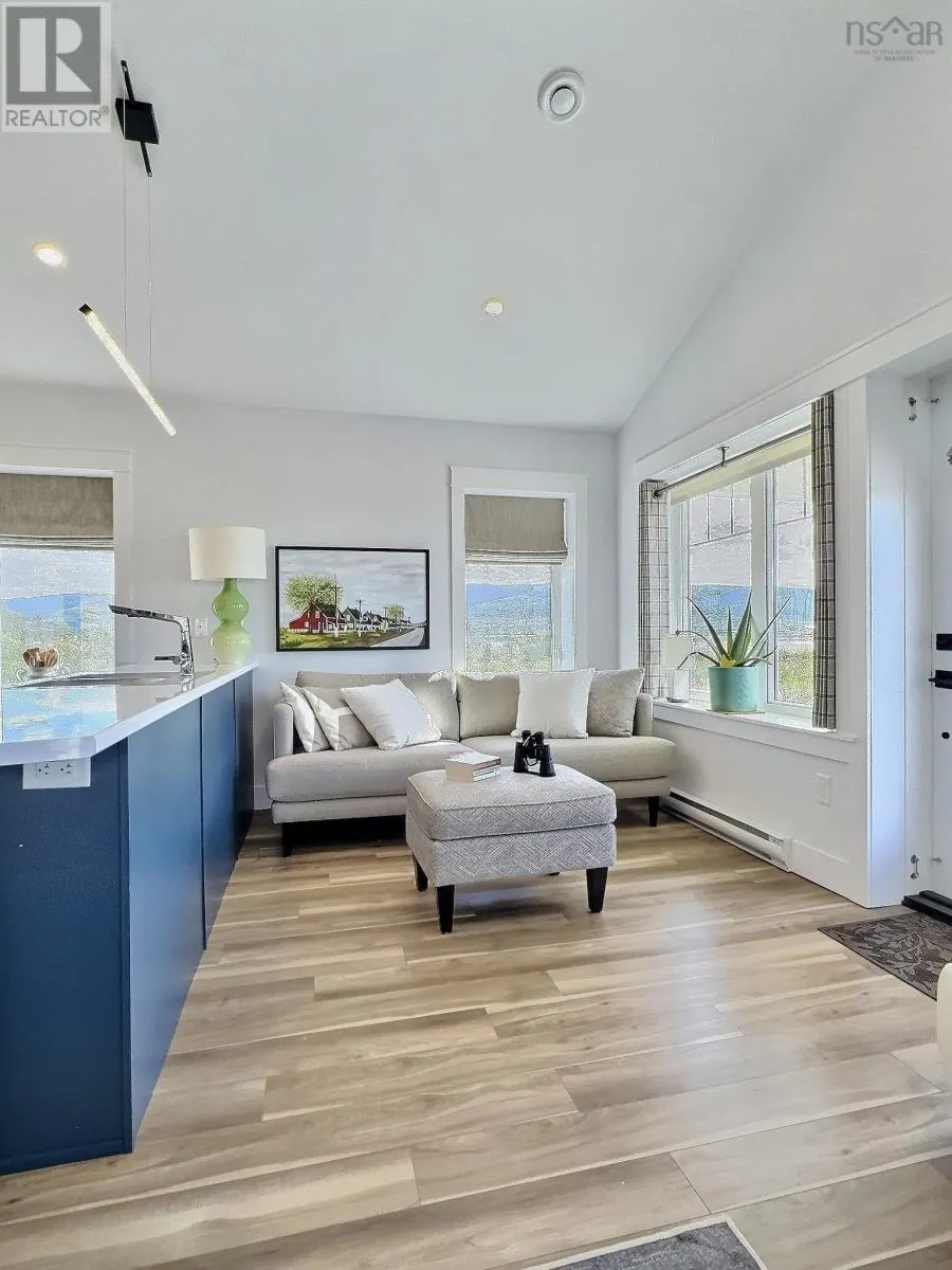 382 CHETICAMP ISLAND Road