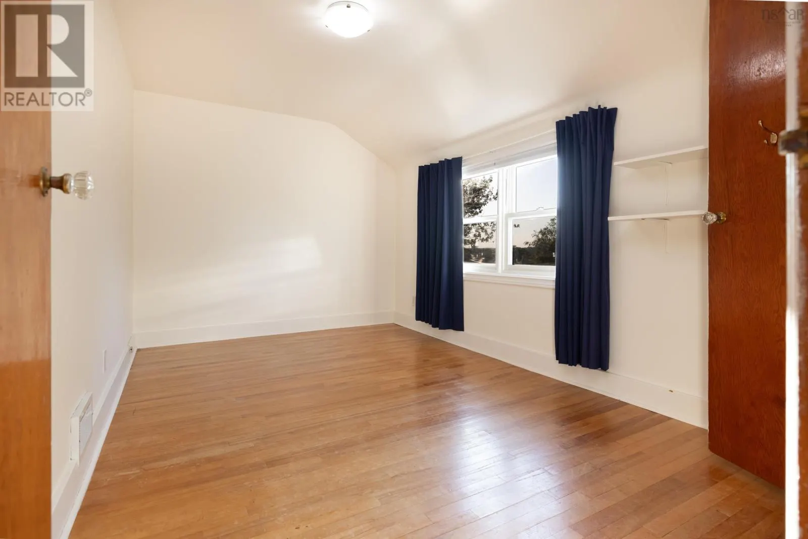 17 Canterbury Street