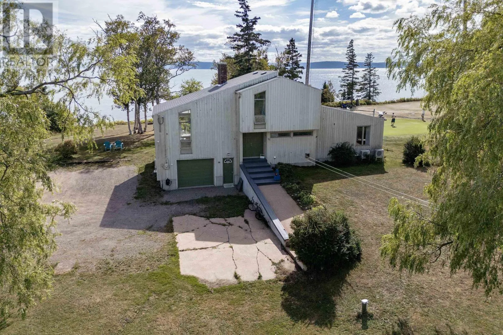 3 Shore Lane