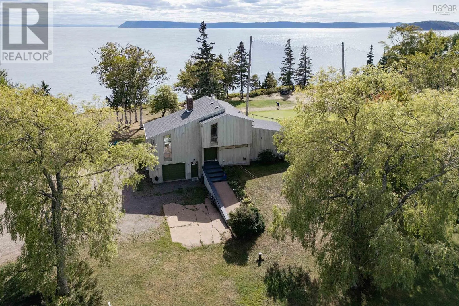 3 Shore Lane