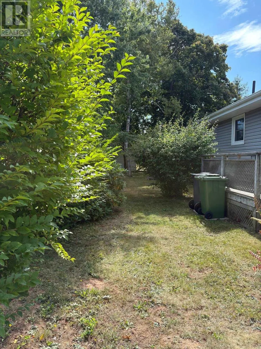340 North River Road