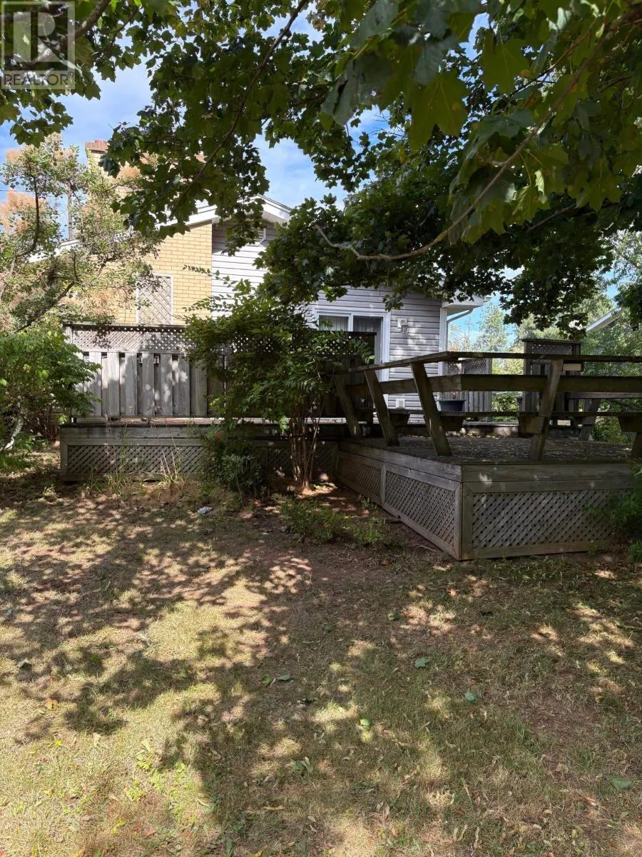 340 North River Road