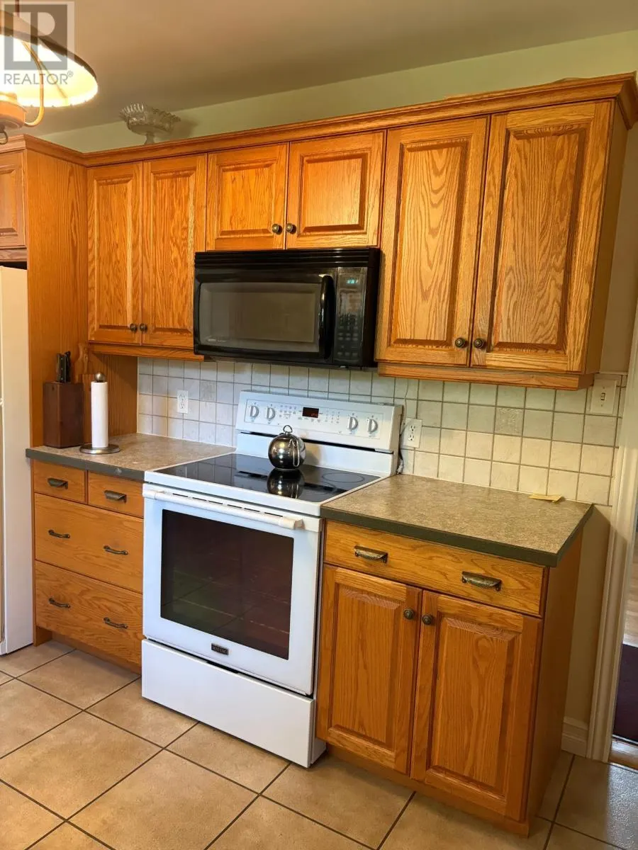 340 North River Road