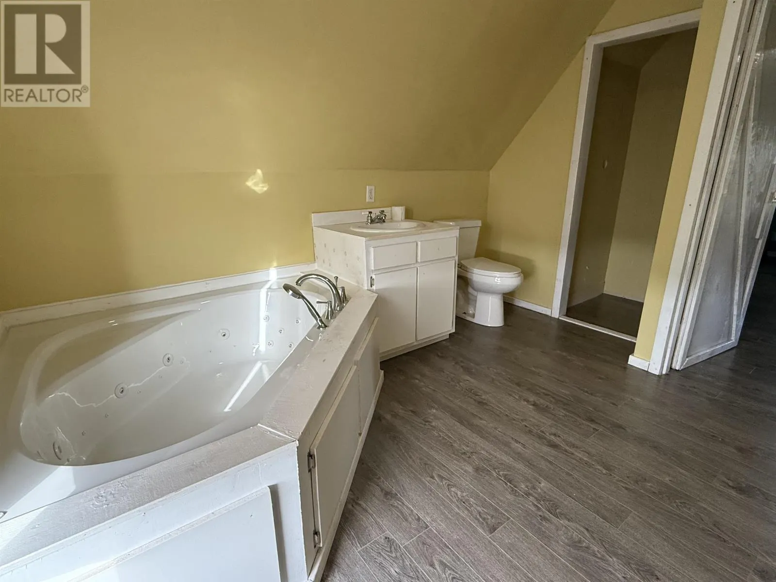 1106 Locke Road
