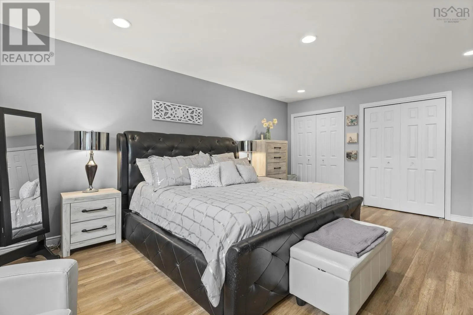36 Saxonhurst Drive