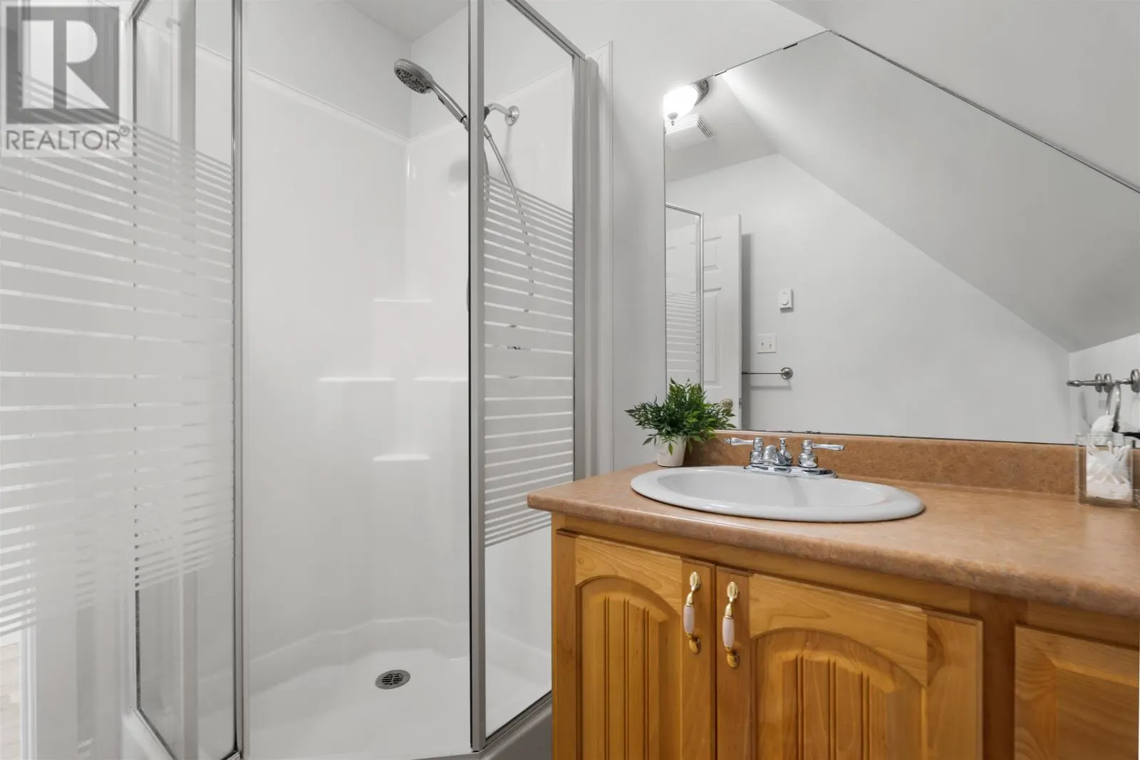 11 Hebrides Lane