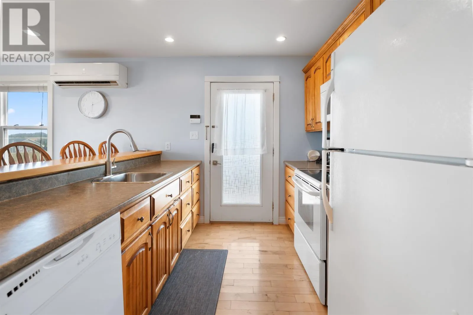 11 Hebrides Lane