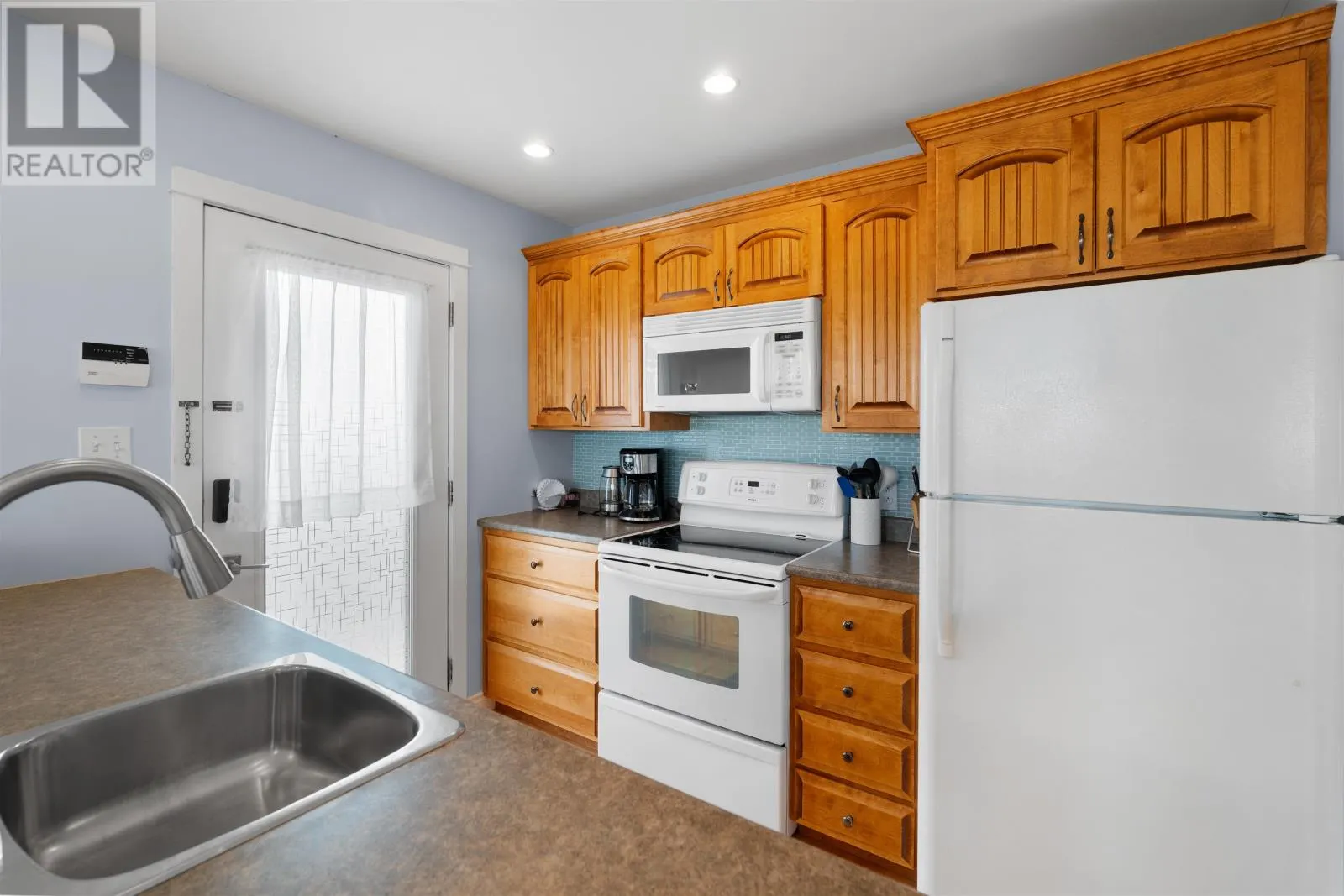 11 Hebrides Lane
