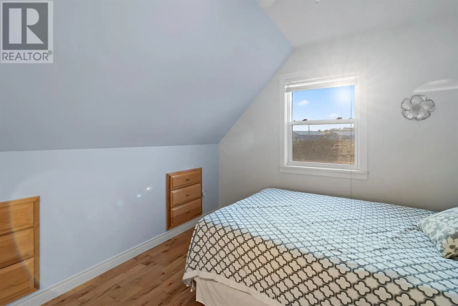 11 Hebrides Lane