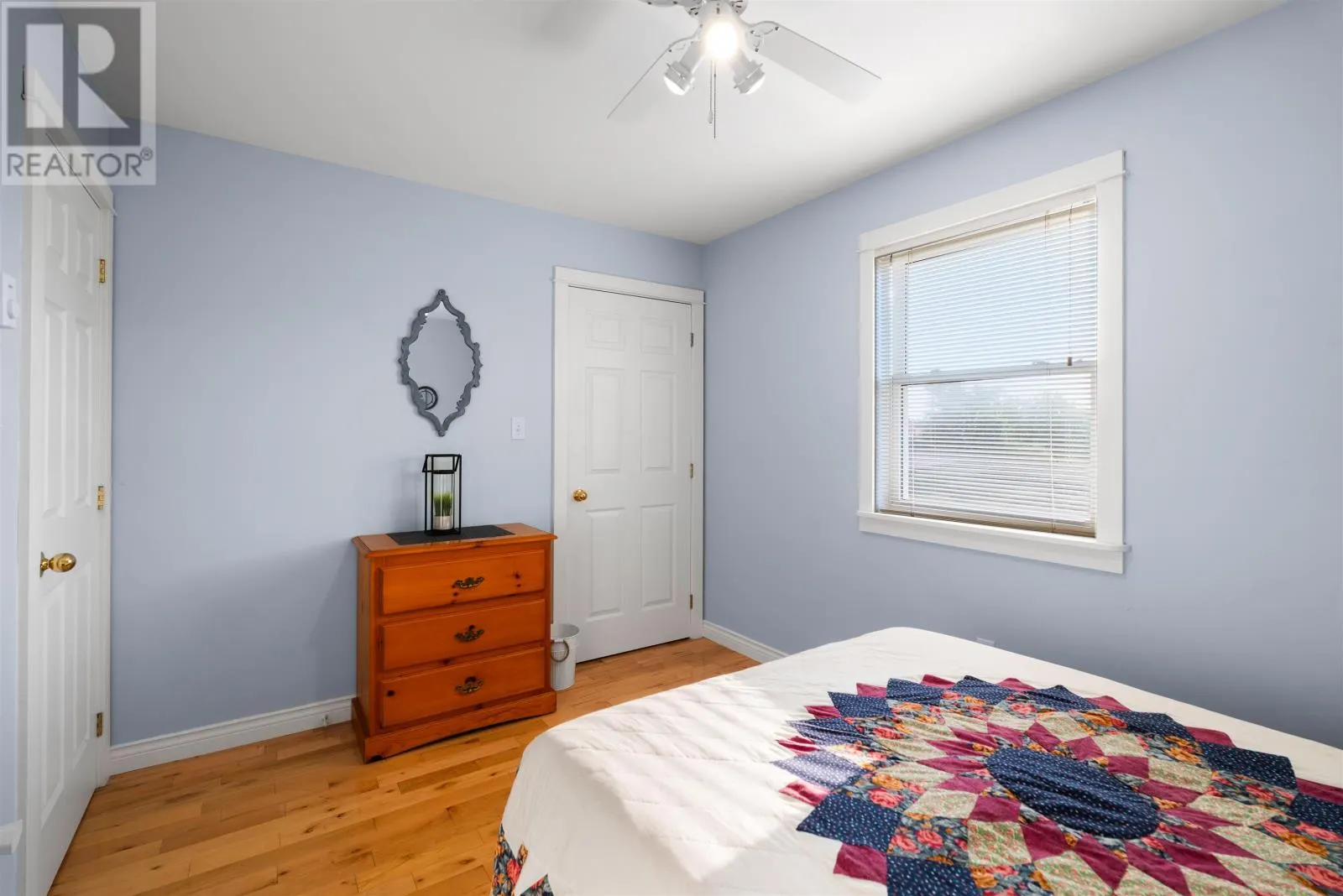 11 Hebrides Lane